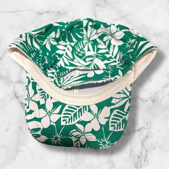 🆕Adult Tropical Green and White Floral Cap - Picture 4 of 10